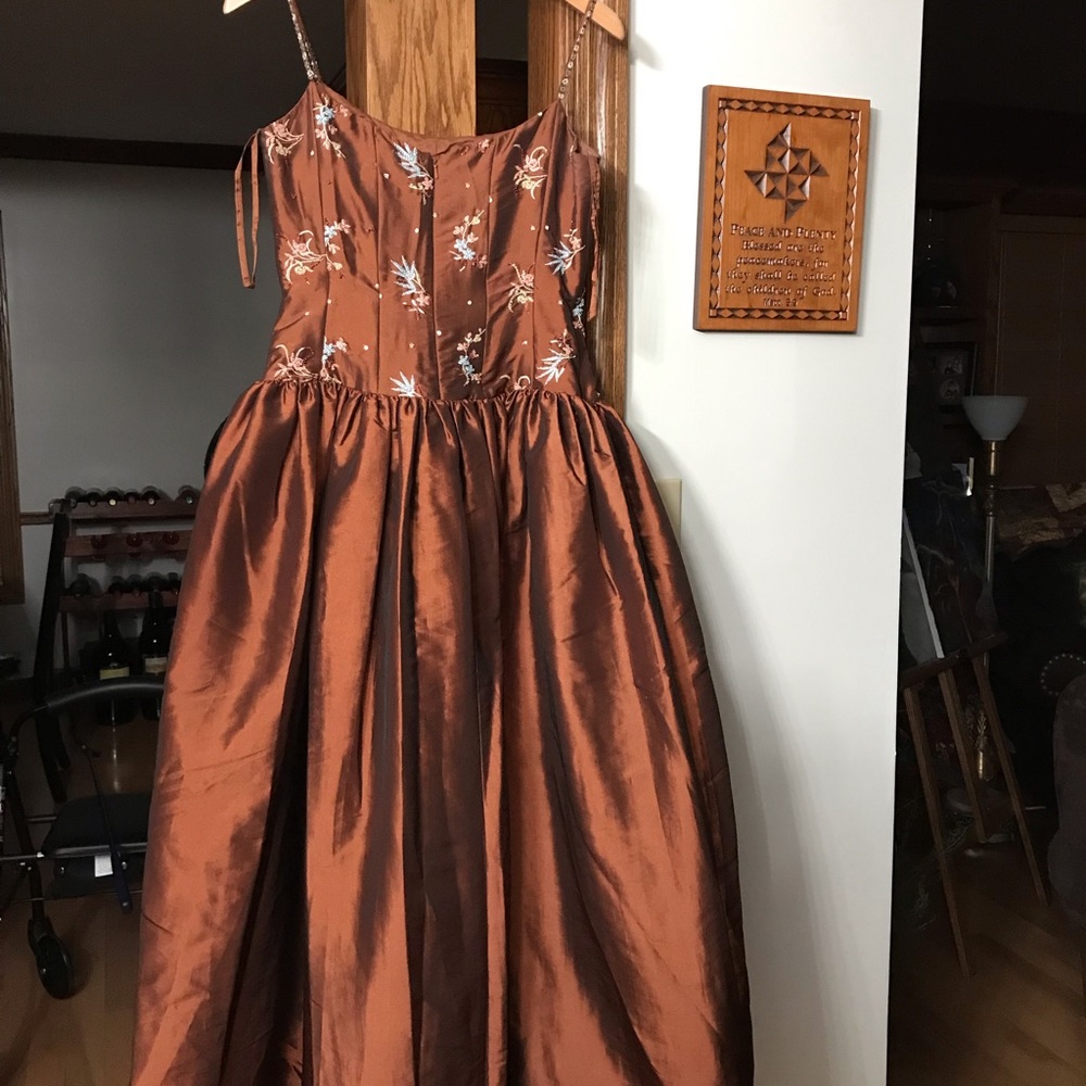 Adrienne papelle!  Beautiful dress